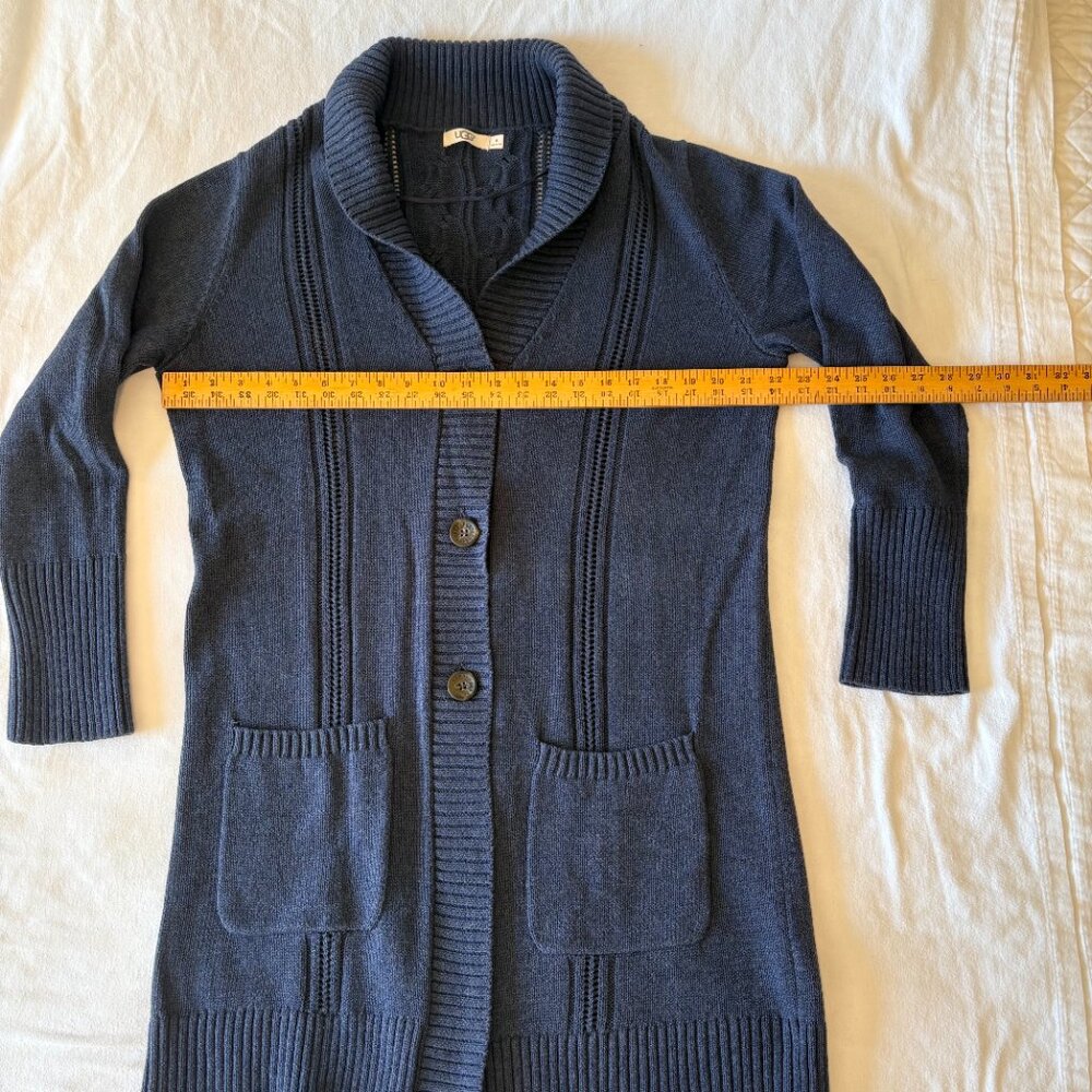 UGG XL Hayley Cardigan Navy Blue Heathered Chunky Cable Knit Sweater Cozy EUC - Picture 9 of 11